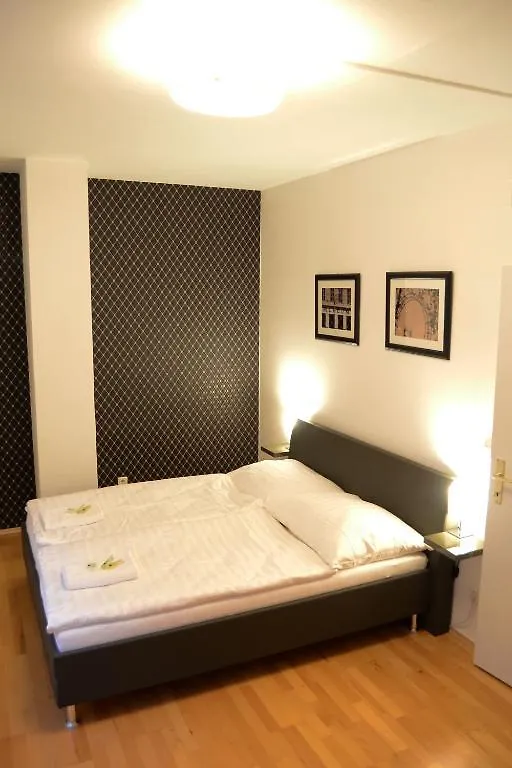 Vienna Inn Apartments