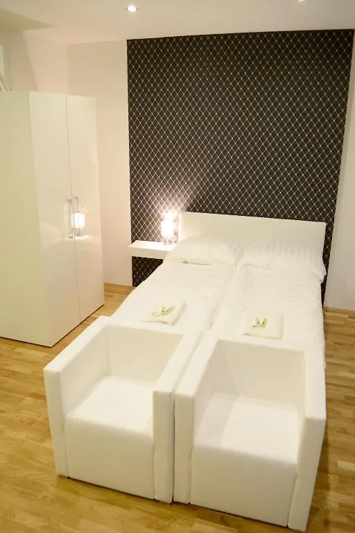 Apart-hotel Vienna Inn Apartments